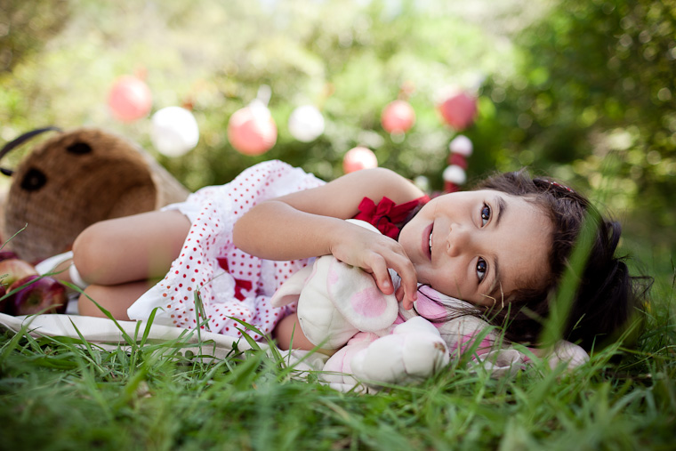 Girls family shoot, styled with red and white picnic theme