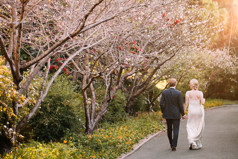 Alexandra & Phillip's Glamorous Backyard Barbecue Wedding