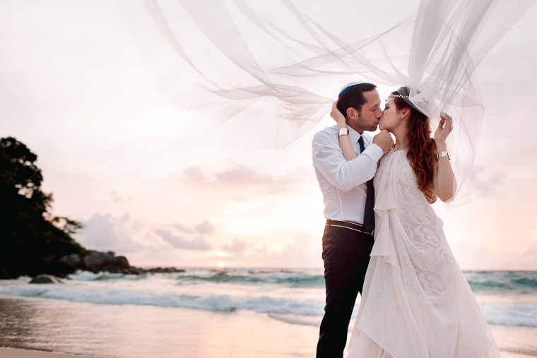 Gabrielle & Gareth's Thailand Beach Wedding