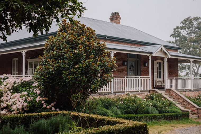 The Stables at Bendooley Estate, wedding photos in the Southern Highlands