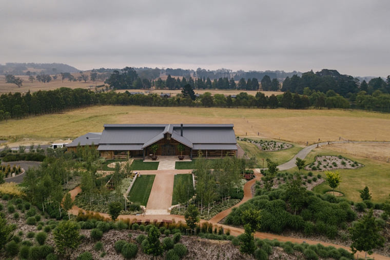 The Stables at Bendooley Estate, wedding photos in the Southern Highlands