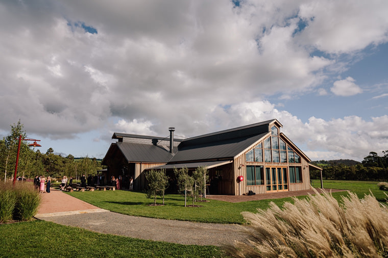 The Stables at Bendooley Estate, wedding photos in the Southern Highlands