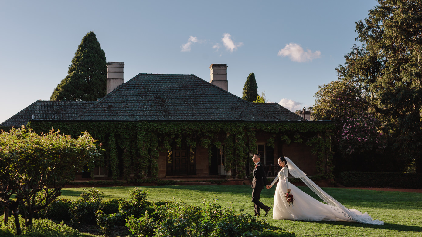 Bendooley Estate wedding photography by Hilary Cam Photography.