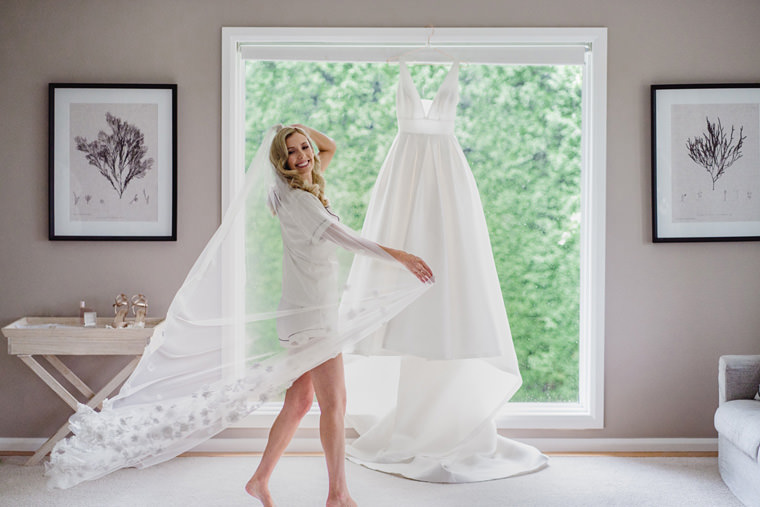 Rainy but beautiful wedding day at Bendooley Estate, captured by Hilary Cam Photography