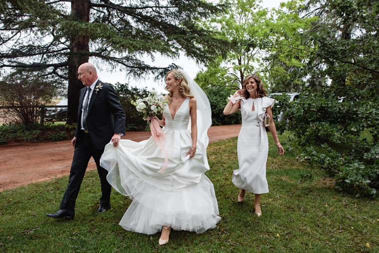 Rainy but beautiful wedding day at Bendooley Estate, captured by Hilary Cam Photography